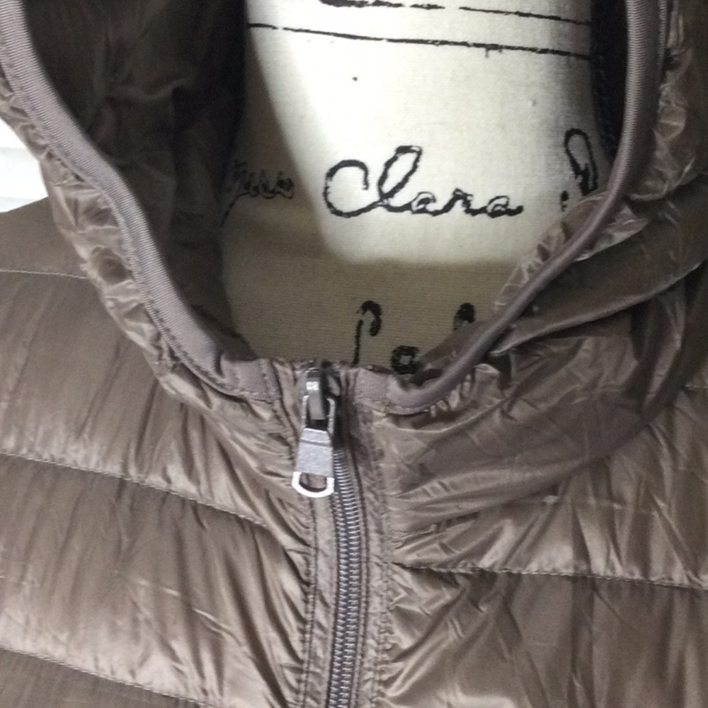 Light Weight Spring Jacket Size Med - image 7